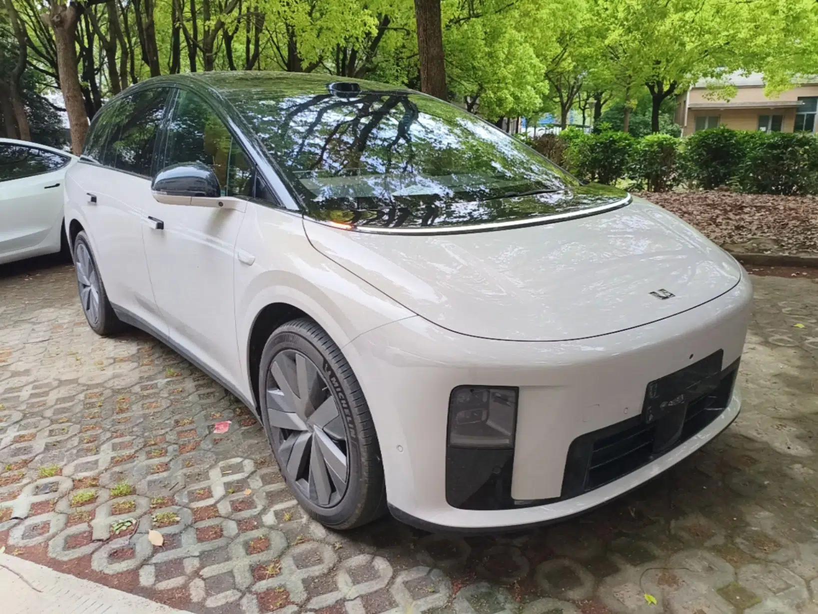 Used Li Auto i8 2025 Model Standard Version — миниатюра 12