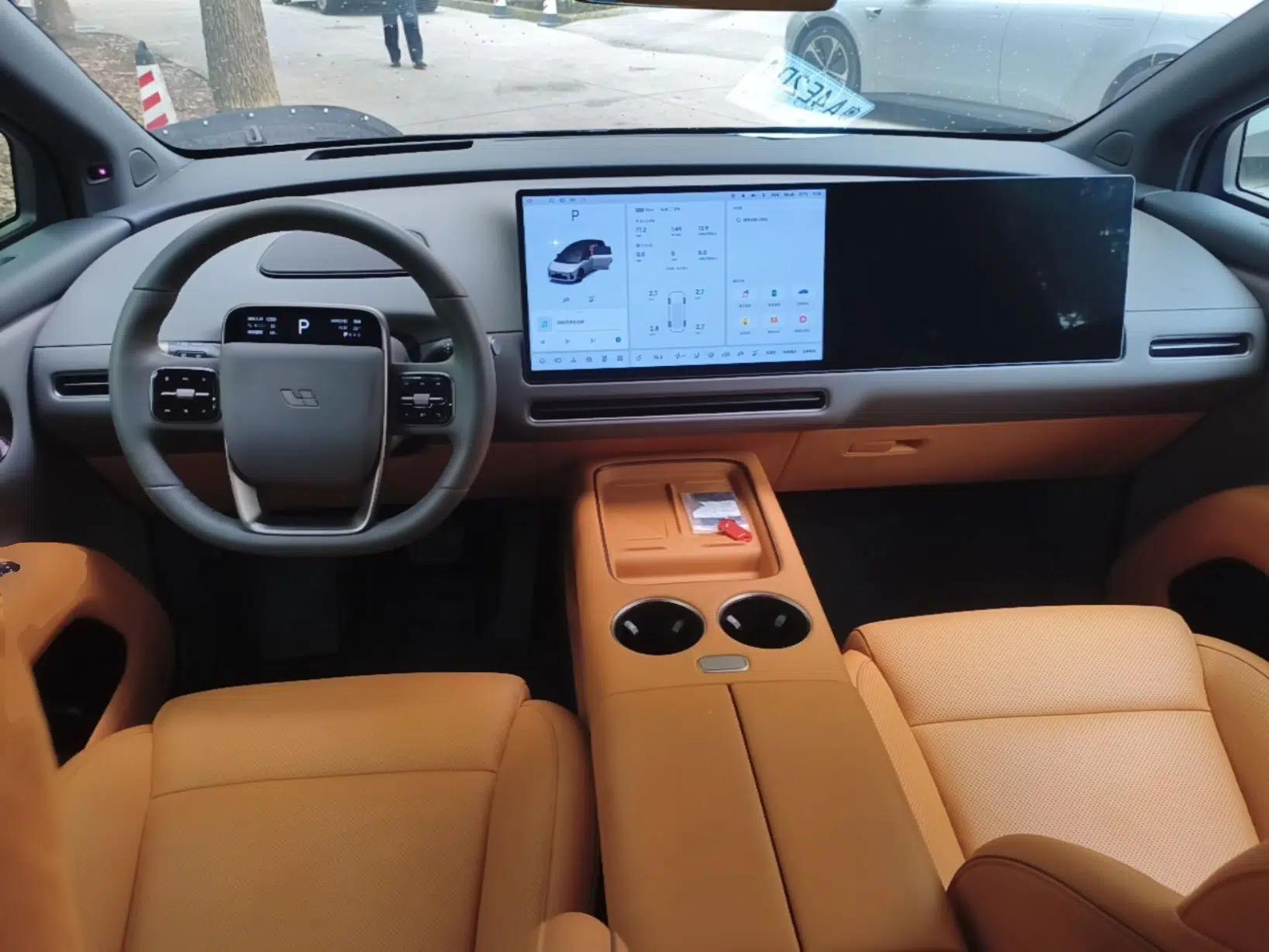 Used Li Auto i8 2025 Model Standard Version — миниатюра 17