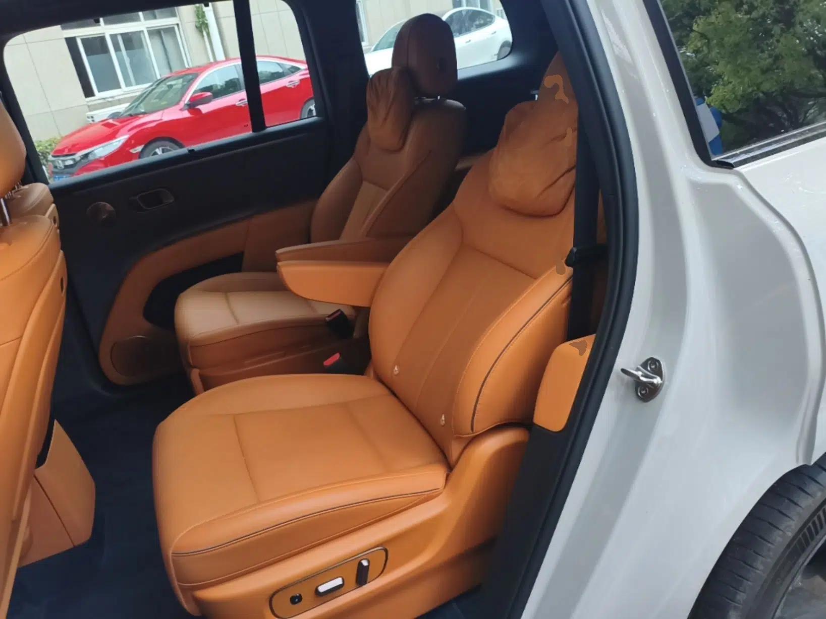 Used Li Auto i8 2025 Model Standard Version — миниатюра 25
