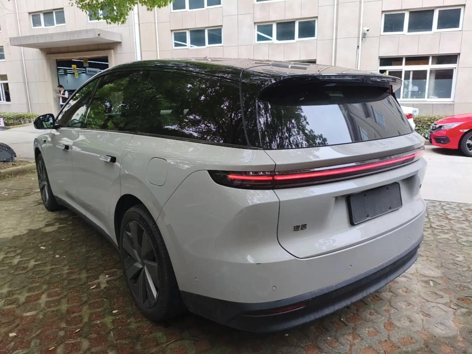 Used Li Auto i8 2025 Model Standard Version — миниатюра 4