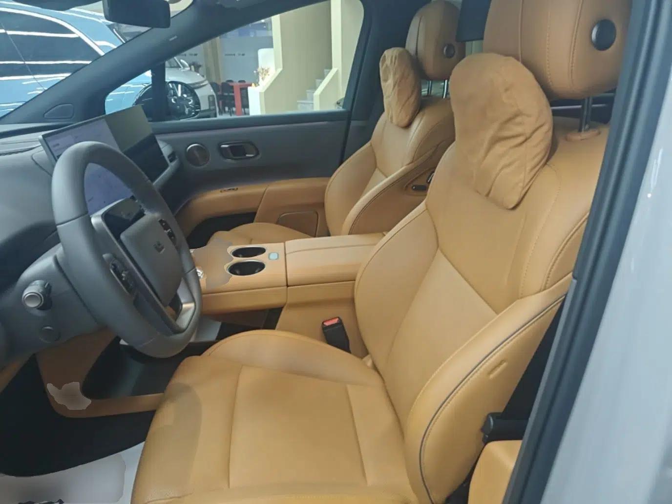 Used Li Auto i8 2025 Model Standard Version — миниатюра 17