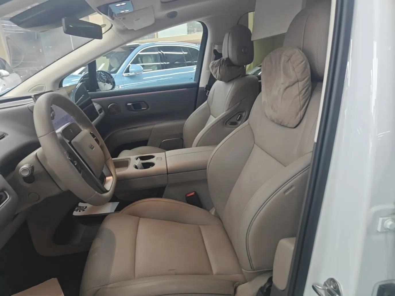 Used Li Auto i8 2025 Model Standard Version — миниатюра 17