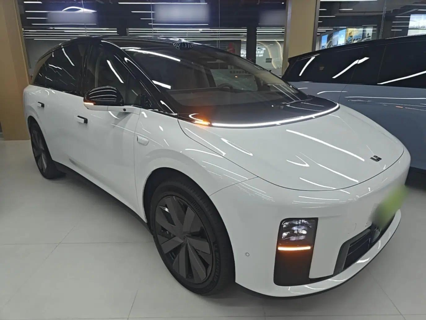Used Li Auto i8 2025 Model Standard Version — миниатюра 3