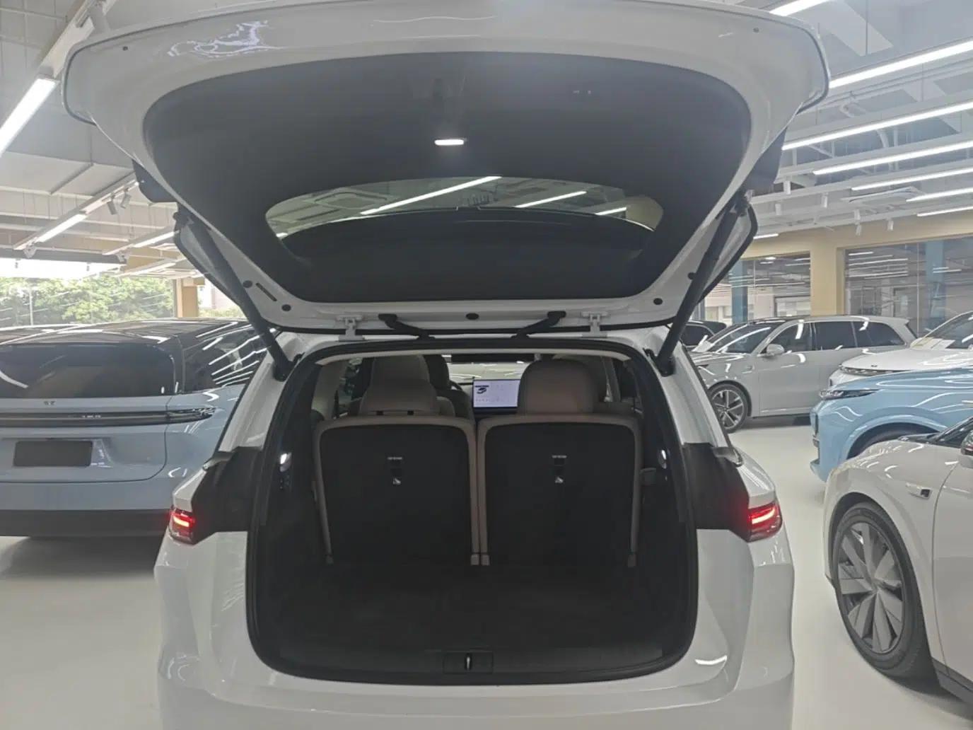 Used Li Auto i8 2025 Model Standard Version — миниатюра 22