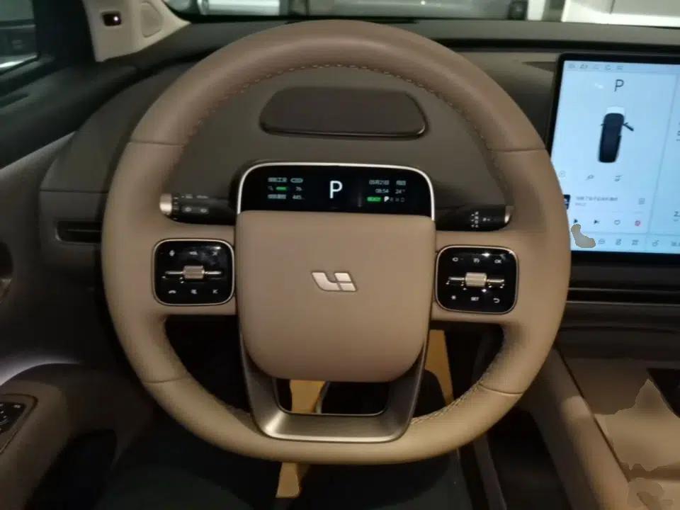 Used Li Auto i8 2025 Model Standard Version — миниатюра 13