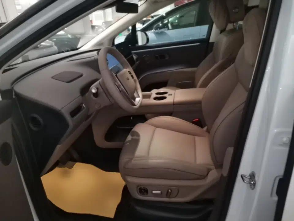 Used Li Auto i8 2025 Model Standard Version — миниатюра 17