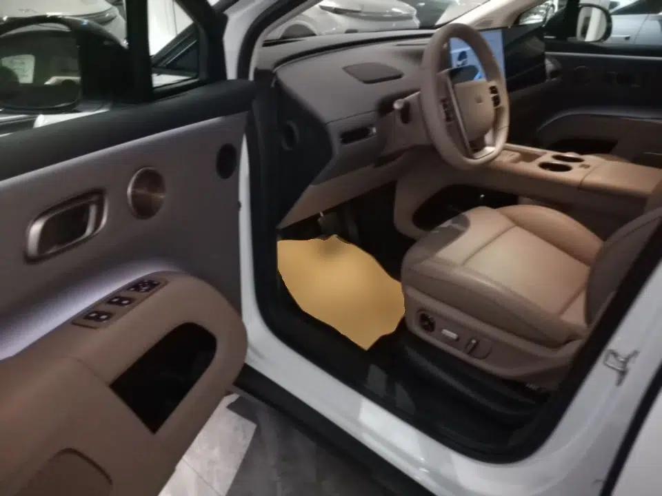 Used Li Auto i8 2025 Model Standard Version — миниатюра 18