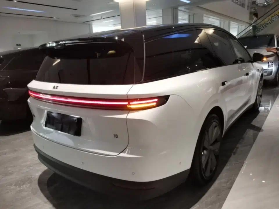 Used Li Auto i8 2025 Model Standard Version — миниатюра 6