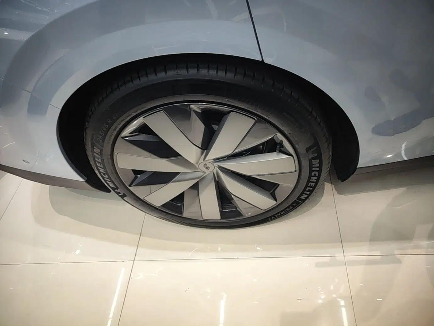 Used Li Auto i8 2025 Model Standard Version — миниатюра 16