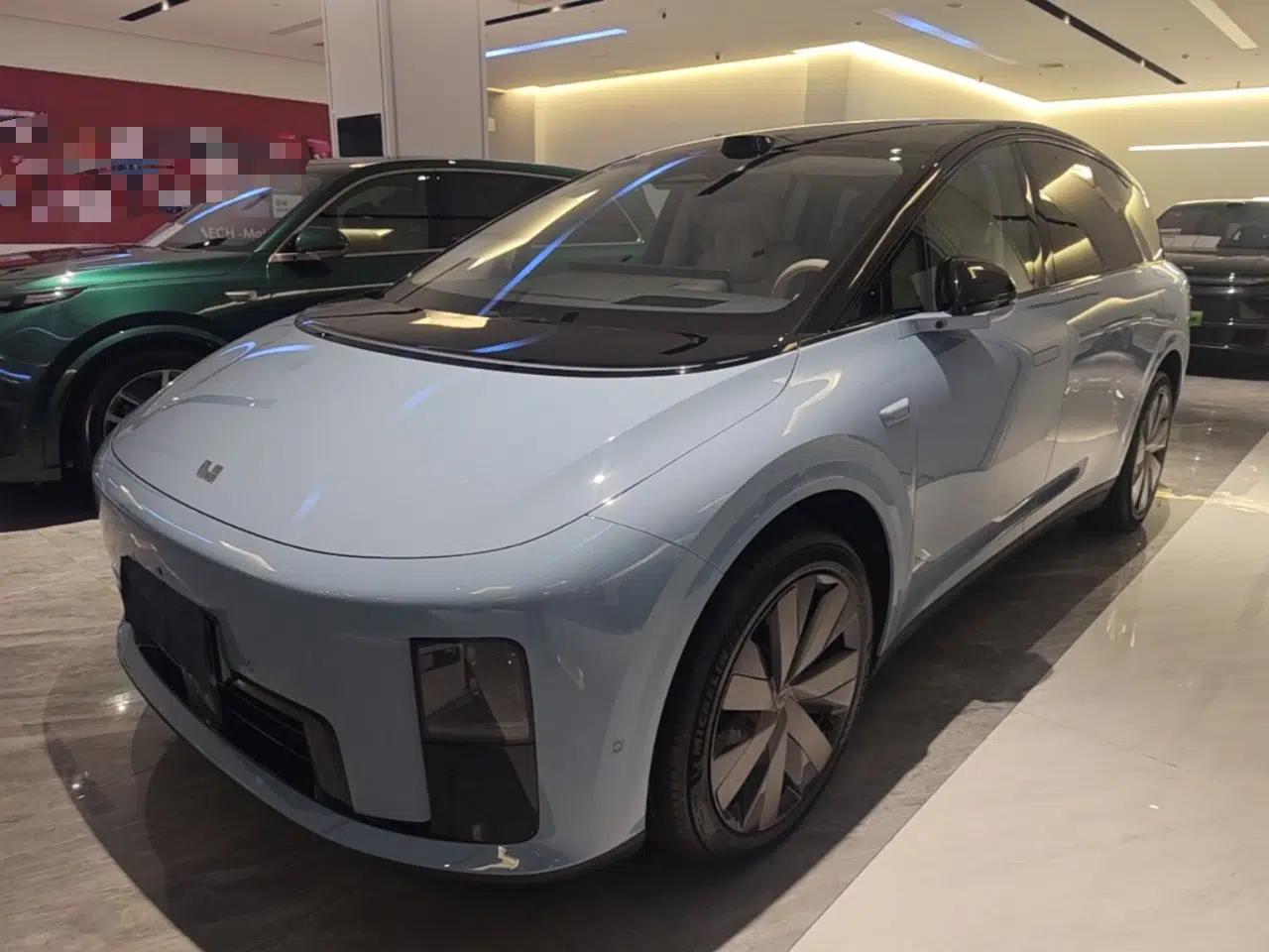 Used Li Auto i8 2025 Model Standard Version — миниатюра 1