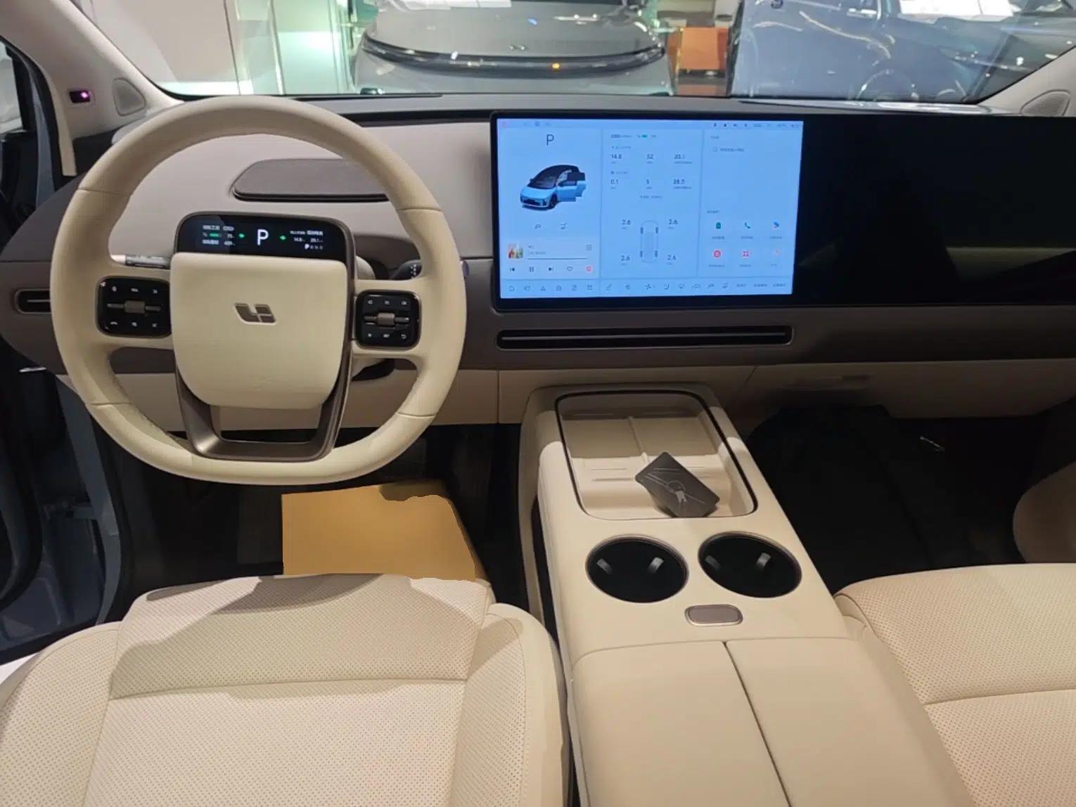 Used Li Auto i8 2025 Model Standard Version — миниатюра 12