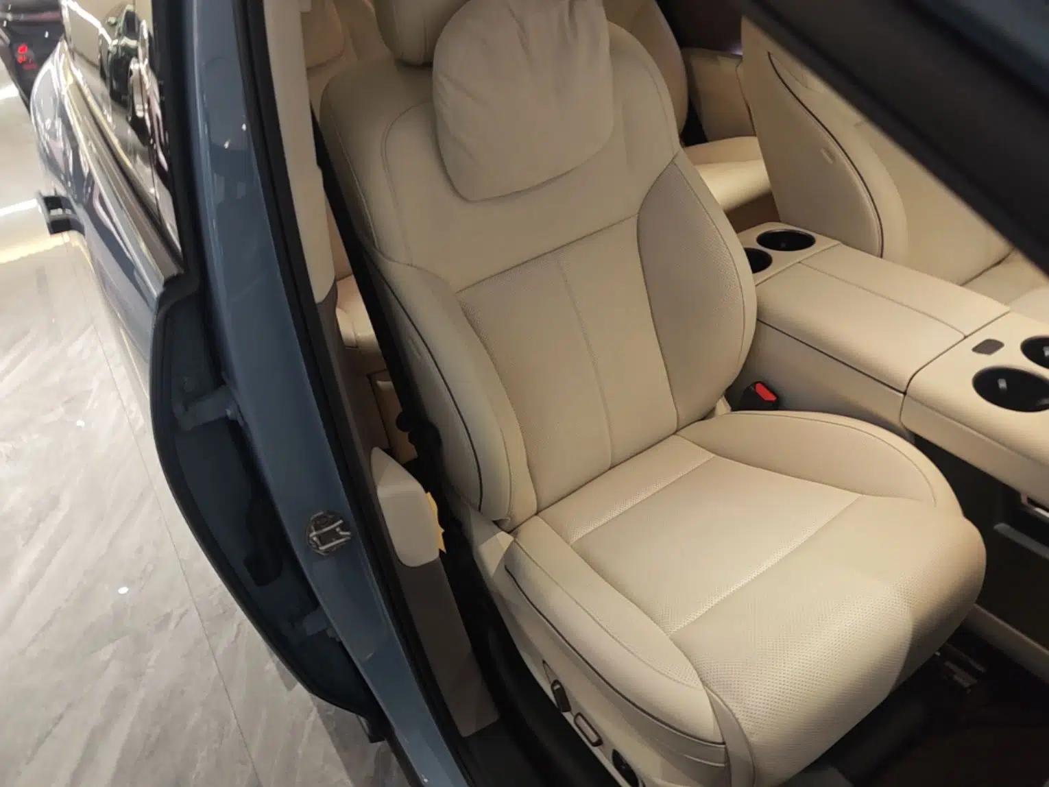 Used Li Auto i8 2025 Model Standard Version — миниатюра 19