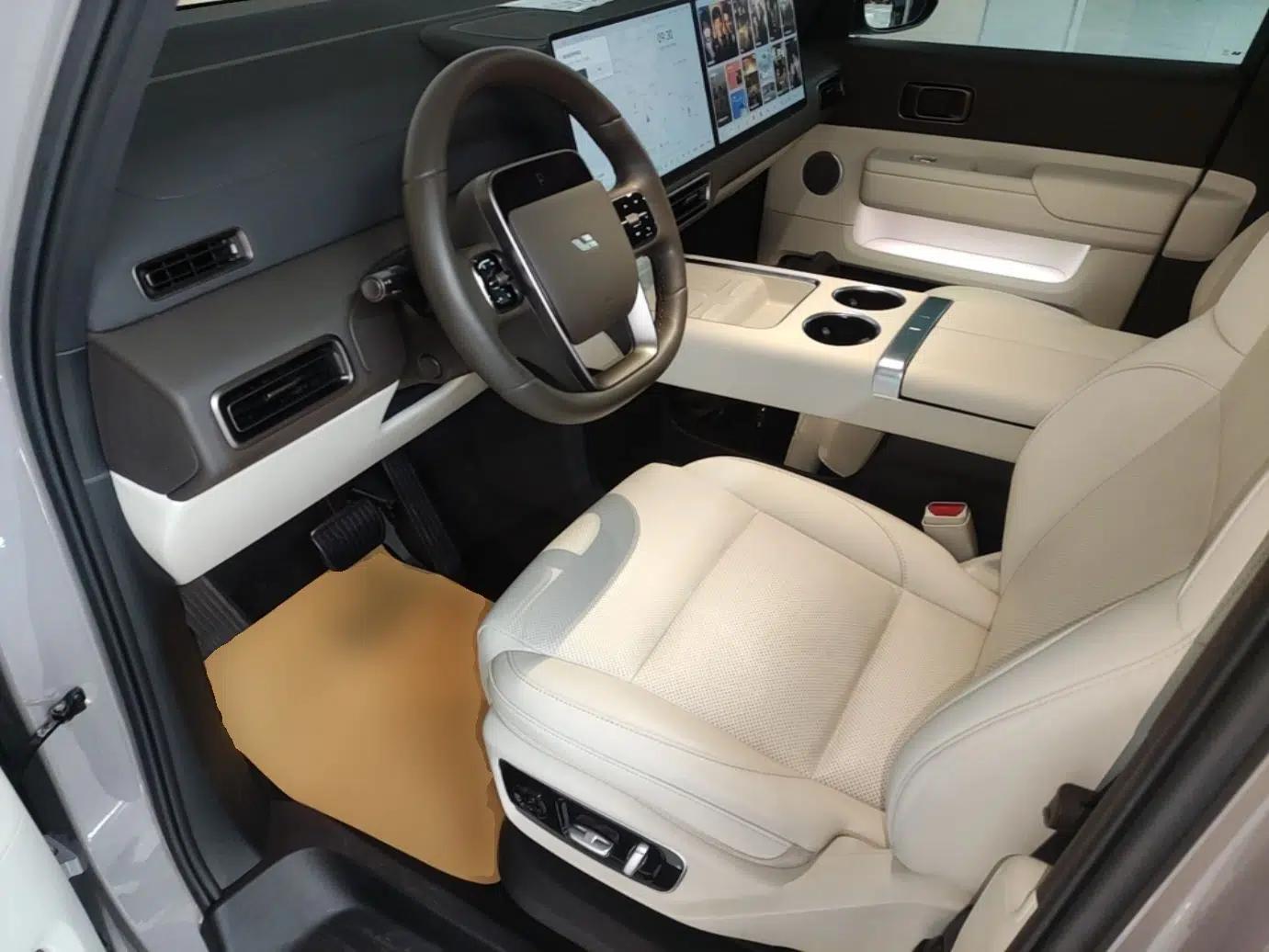 Used Li Auto MEGA 2024 Ultra Model — миниатюра 17