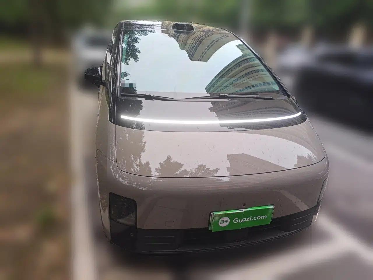 Used Li Auto MEGA 2024 Ultra Model — миниатюра 2