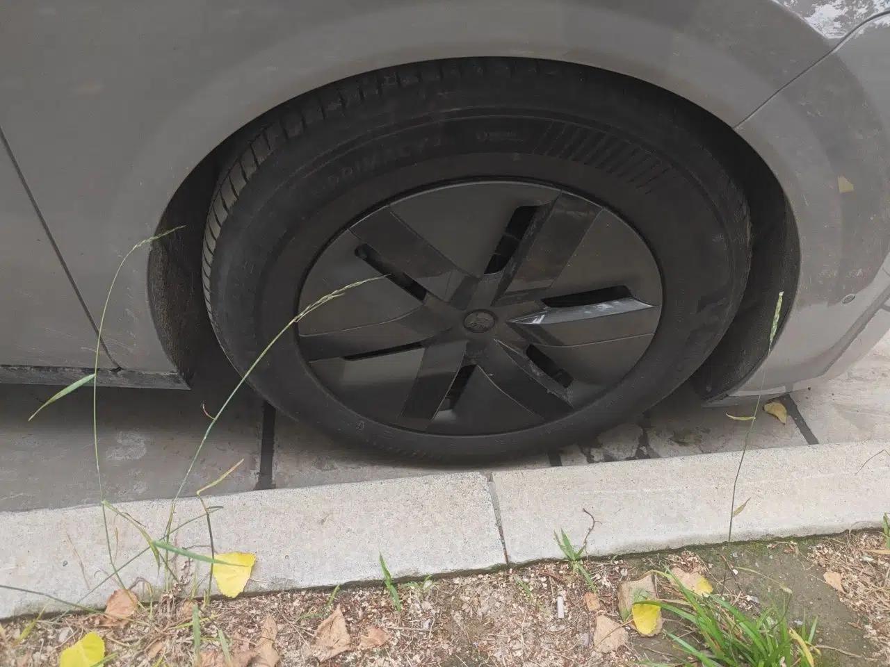 Used Li Auto MEGA 2024 Ultra Model — миниатюра 8