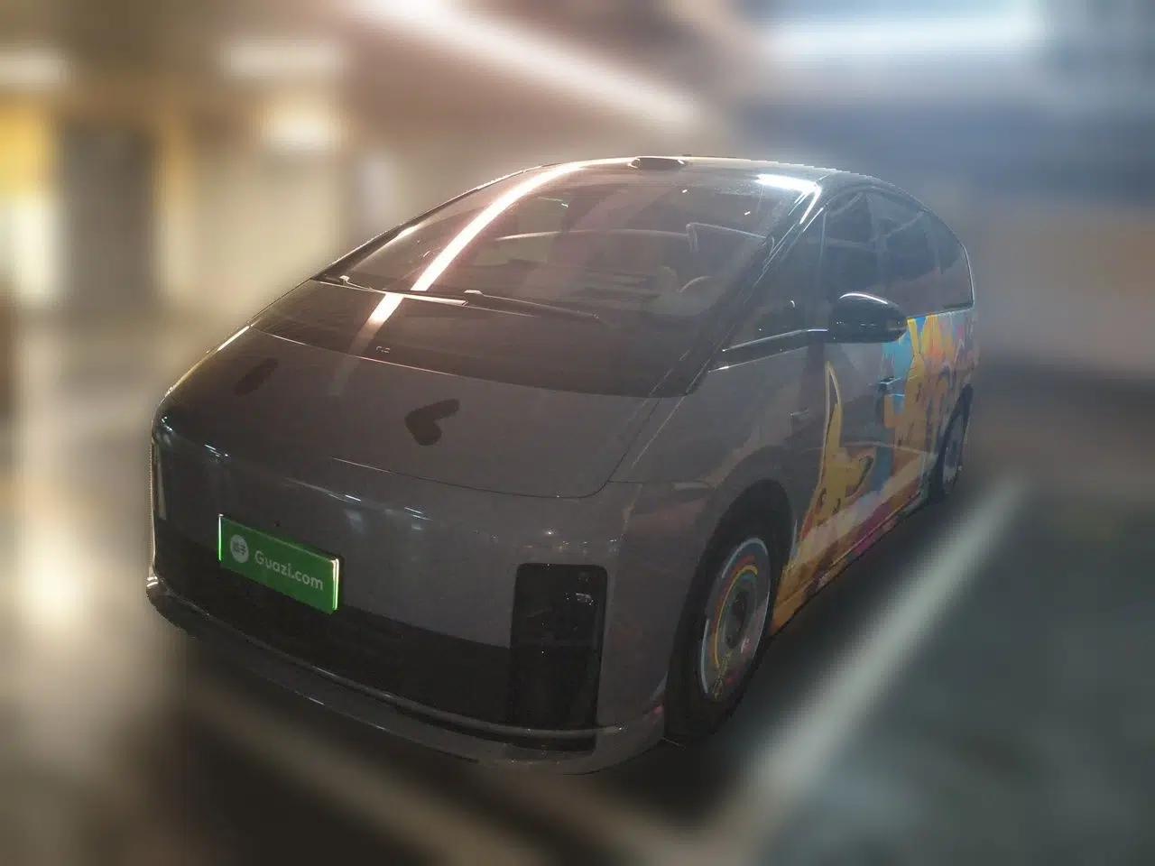Used Li Auto MEGA 2025 Home Family Special Edition — миниатюра 1