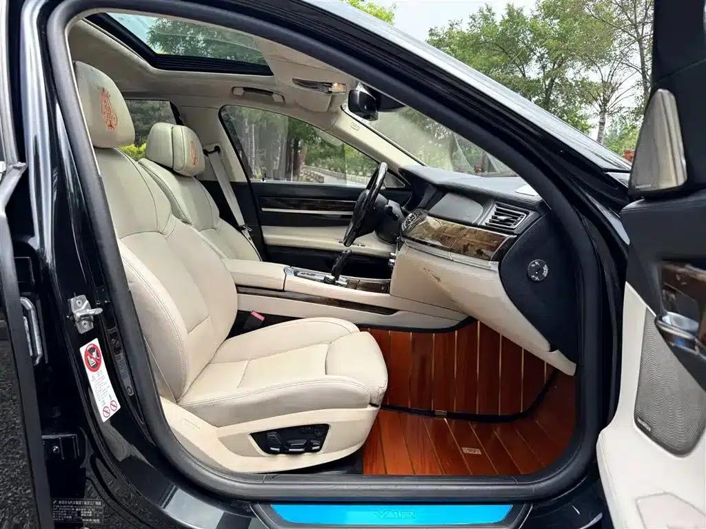 2011 BMW 7 Series 760Li Steinway Limited Edition — миниатюра 19