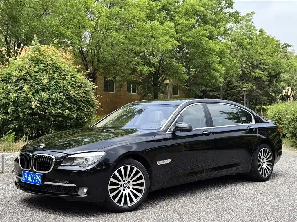 2011 BMW 7 Series 760Li Steinway Limited Edition — миниатюра 3