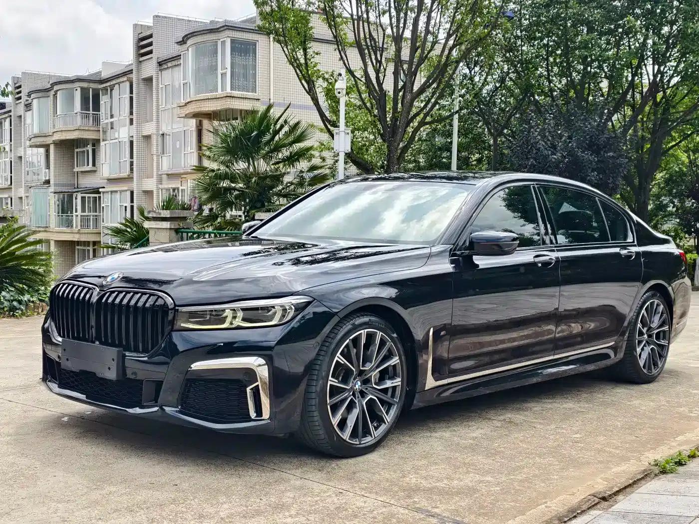 2019 BMW 7 Series Facelift 740Li Leading Edition M Sport Package — миниатюра 1