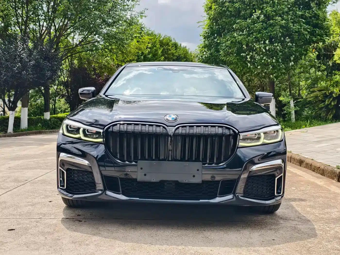 2019 BMW 7 Series Facelift 740Li Leading Edition M Sport Package — миниатюра 2