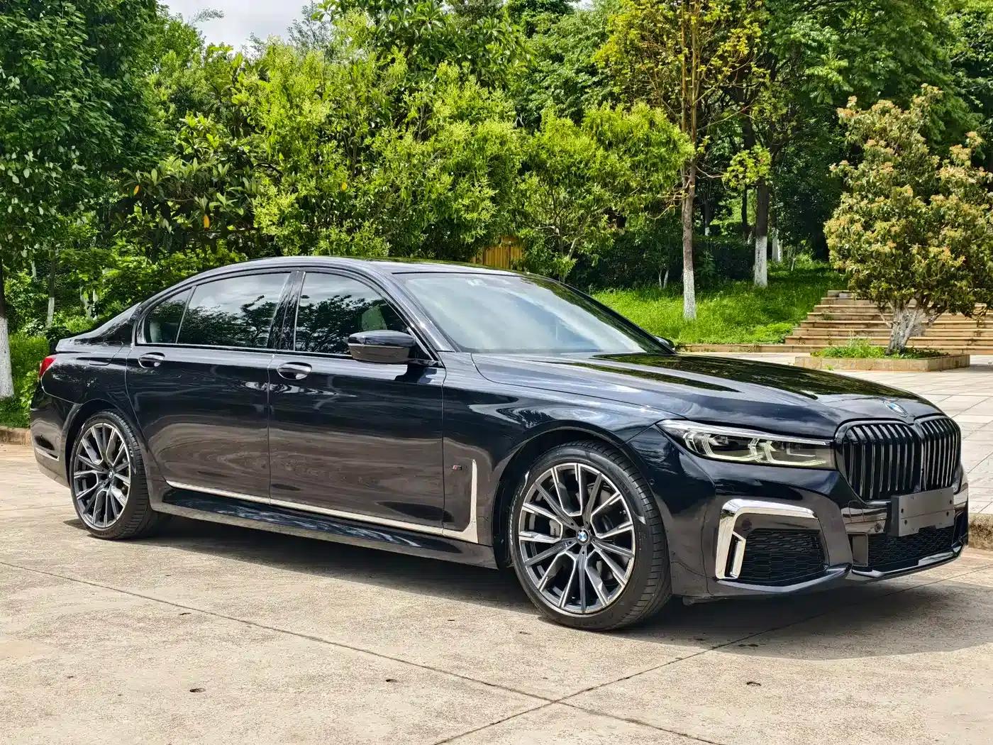 2019 BMW 7 Series Facelift 740Li Leading Edition M Sport Package — миниатюра 3