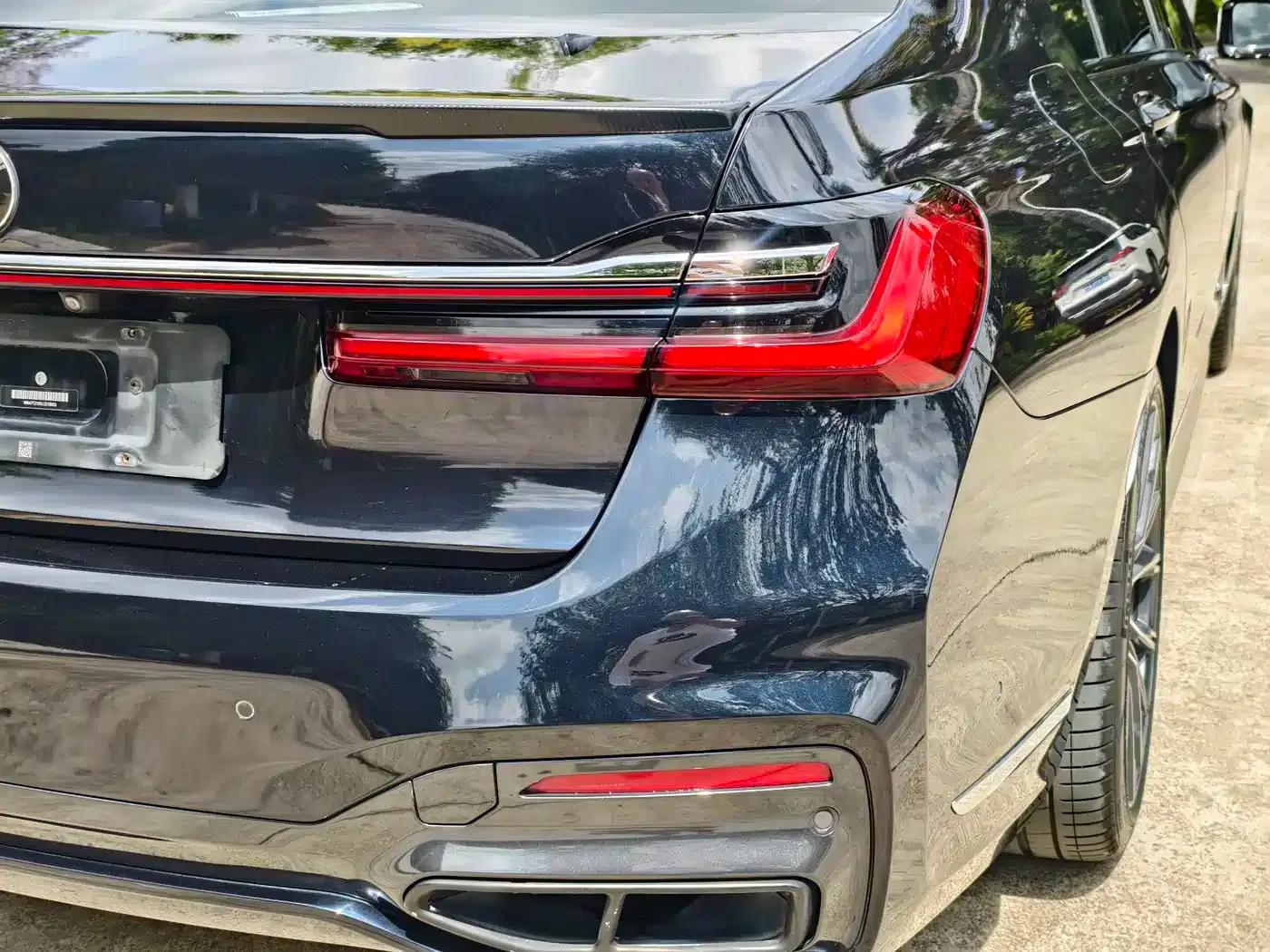 2019 BMW 7 Series Facelift 740Li Leading Edition M Sport Package — миниатюра 28