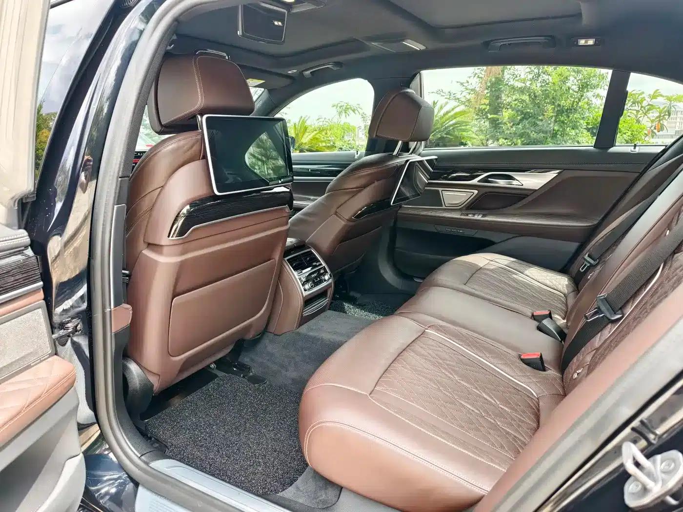 2019 BMW 7 Series Facelift 740Li Leading Edition M Sport Package — миниатюра 5