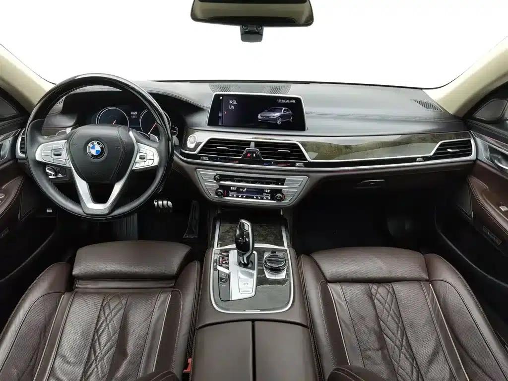 2018 BMW 7 Series 740Li Leading Model, Excellence Package — миниатюра 5