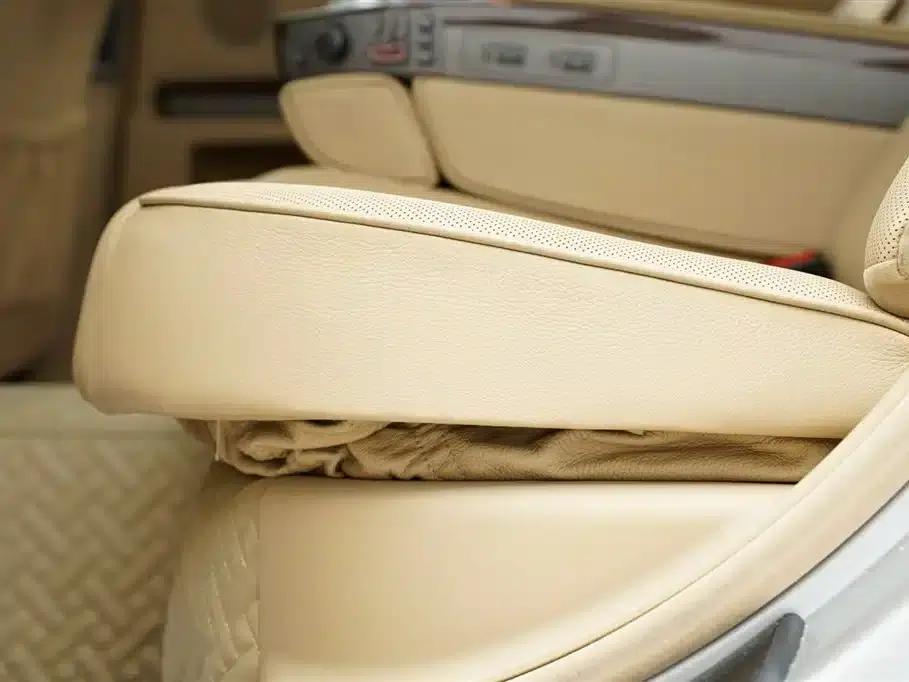 BMW 7 Series 2008 730Li Leading Edition — миниатюра 11