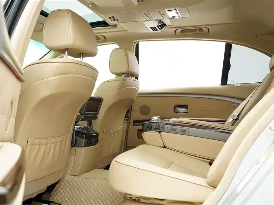 BMW 7 Series 2008 730Li Leading Edition — миниатюра 9
