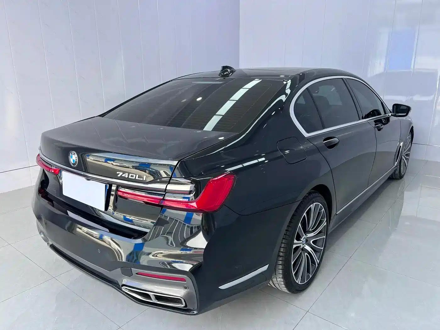 2018 BMW 7 Series 740Li Leading Model, Excellence Package — миниатюра 5