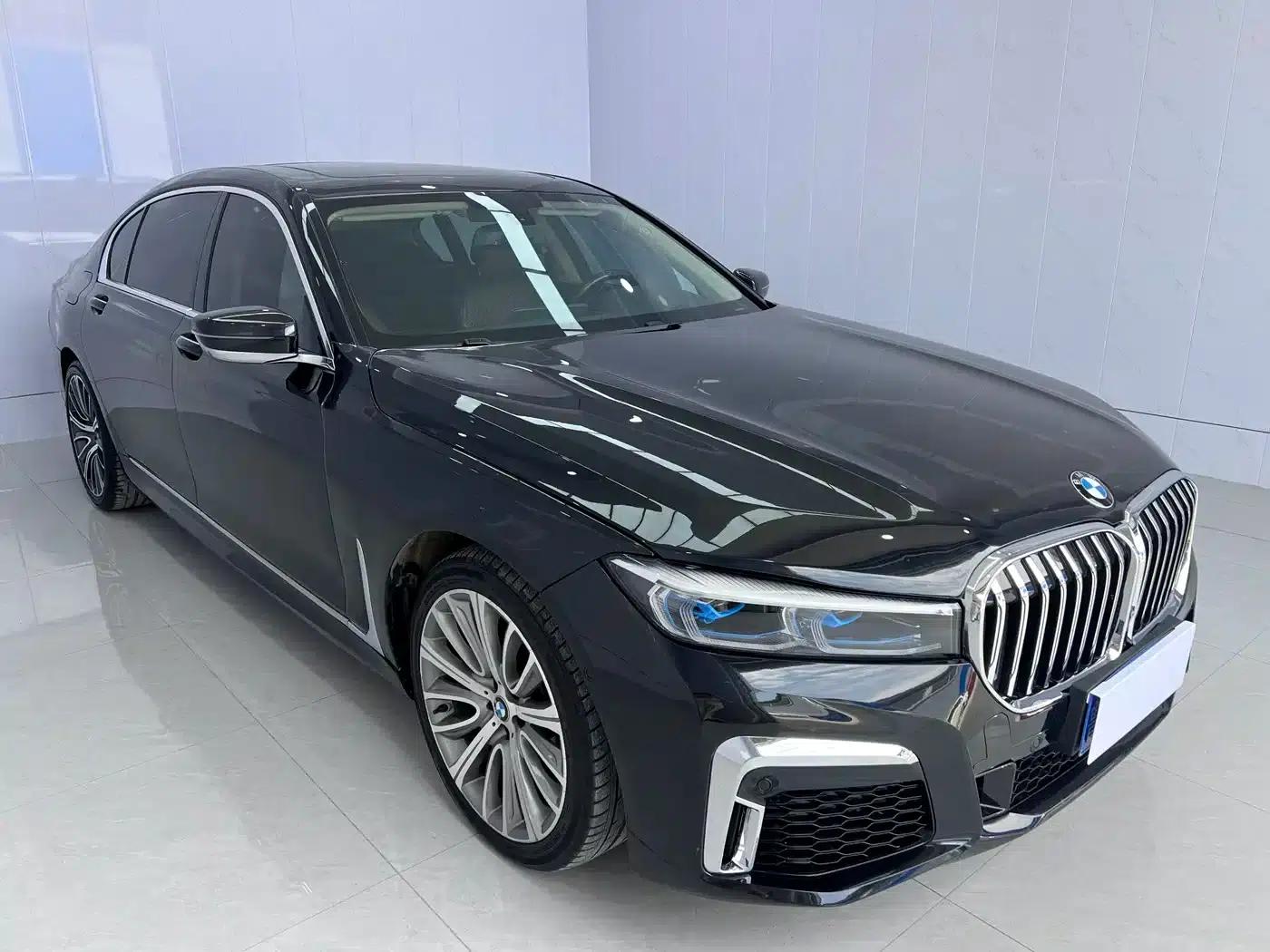 2018 BMW 7 Series 740Li Leading Model, Excellence Package — миниатюра 6