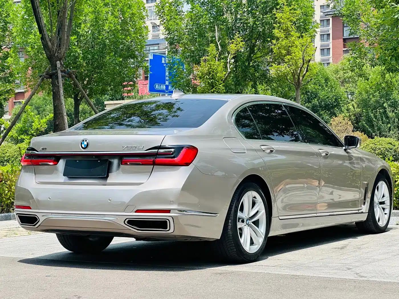 2016 BMW 7 Series 750Li xDrive 4-seater — миниатюра 14