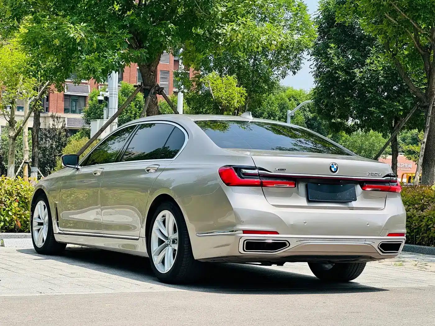 2016 BMW 7 Series 750Li xDrive 4-seater — миниатюра 16