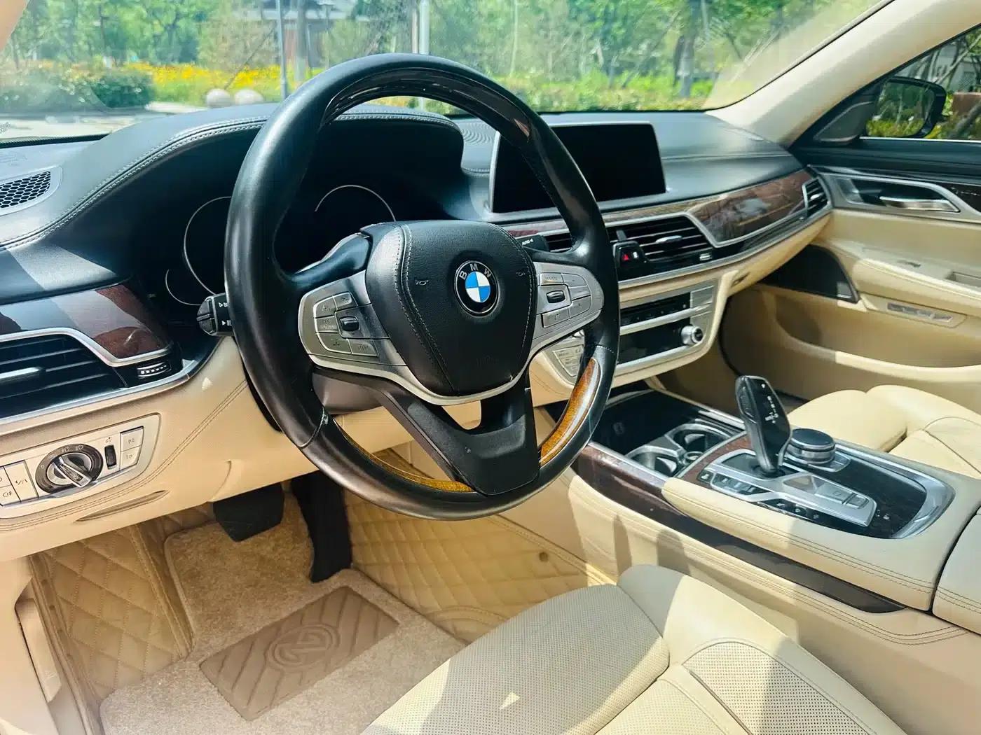 2016 BMW 7 Series 750Li xDrive 4-seater — миниатюра 7