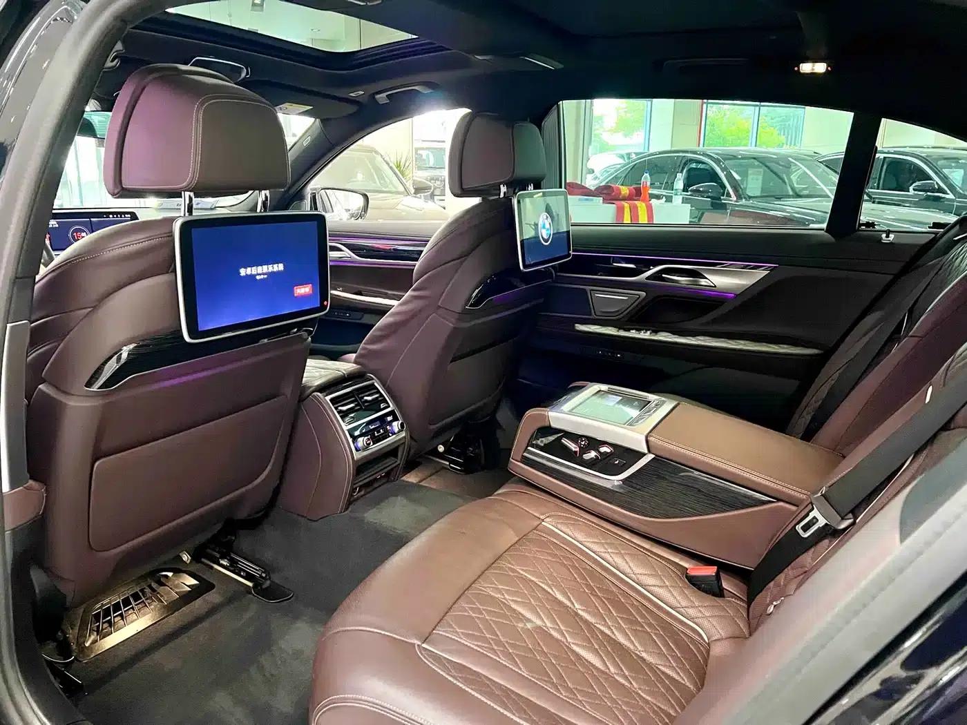 2019 BMW 7 Series Facelift 740Li Leading Edition M Sport Package — миниатюра 9
