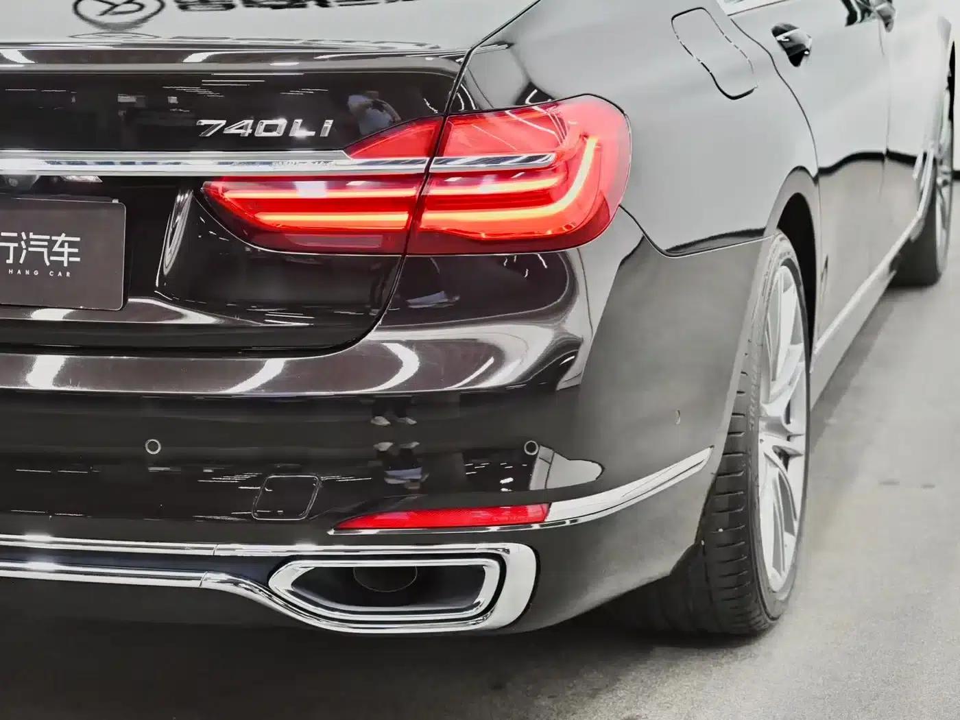 2018 BMW 7 Series 740Li xDrive Luxury Package — миниатюра 11
