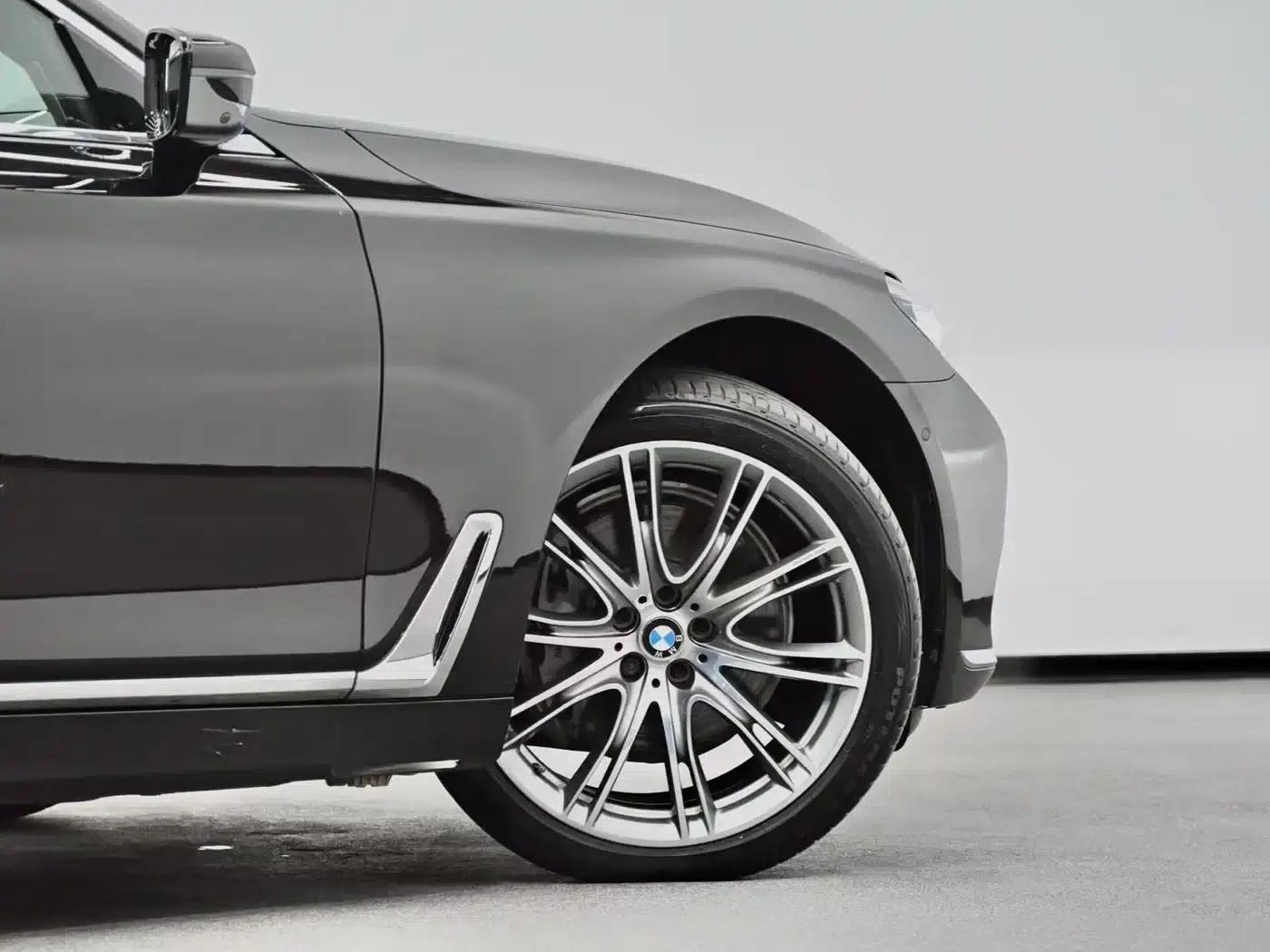 2018 BMW 7 Series 740Li xDrive Luxury Package — миниатюра 12
