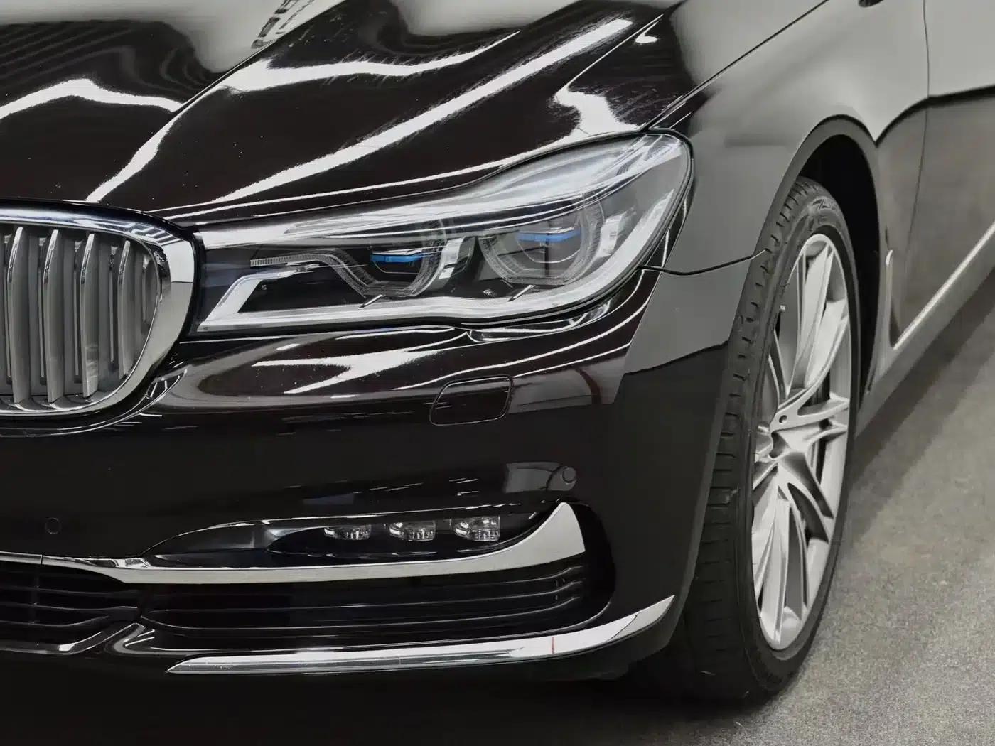 2018 BMW 7 Series 740Li xDrive Luxury Package — миниатюра 16