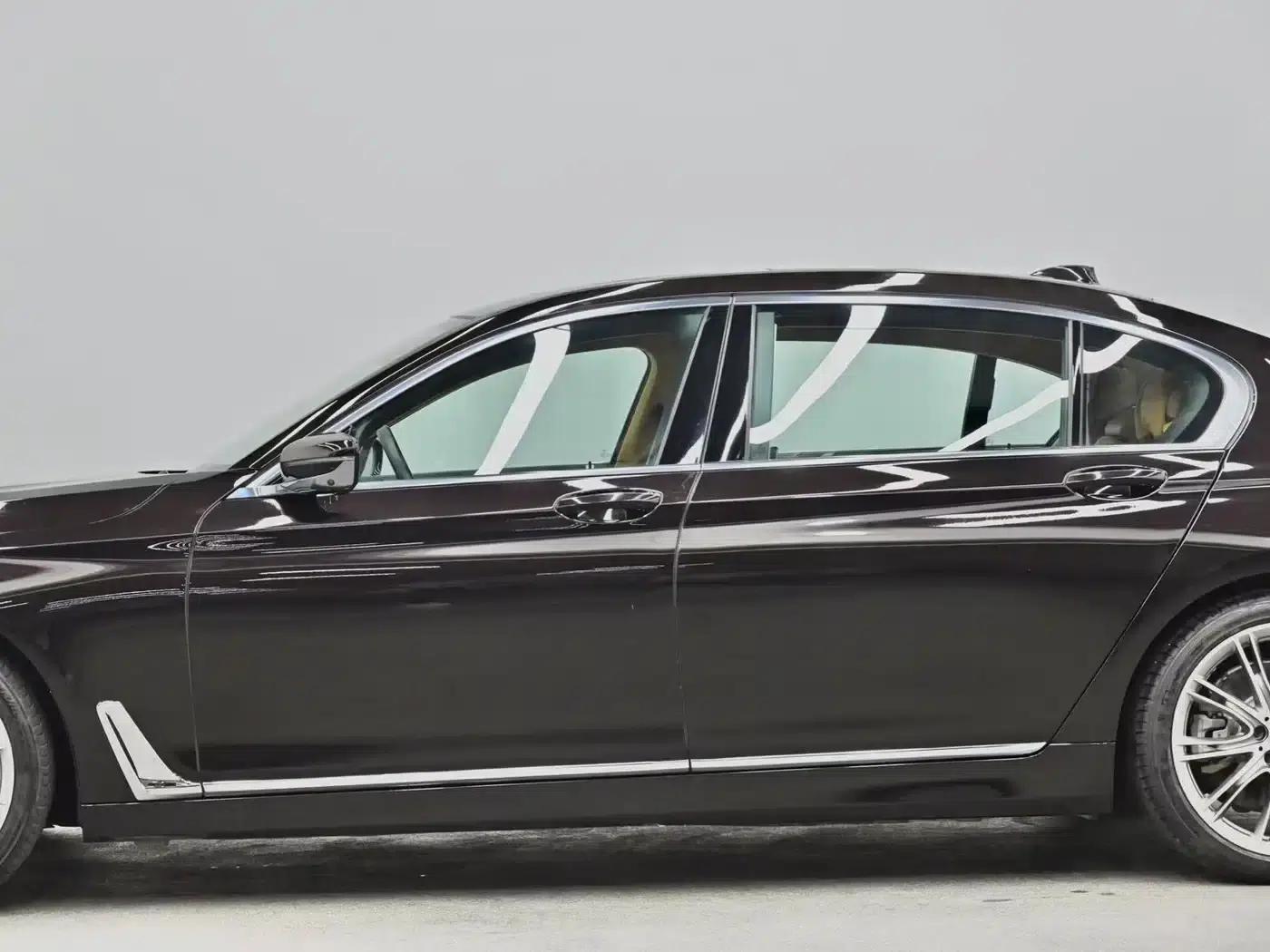2018 BMW 7 Series 740Li xDrive Luxury Package — миниатюра 20