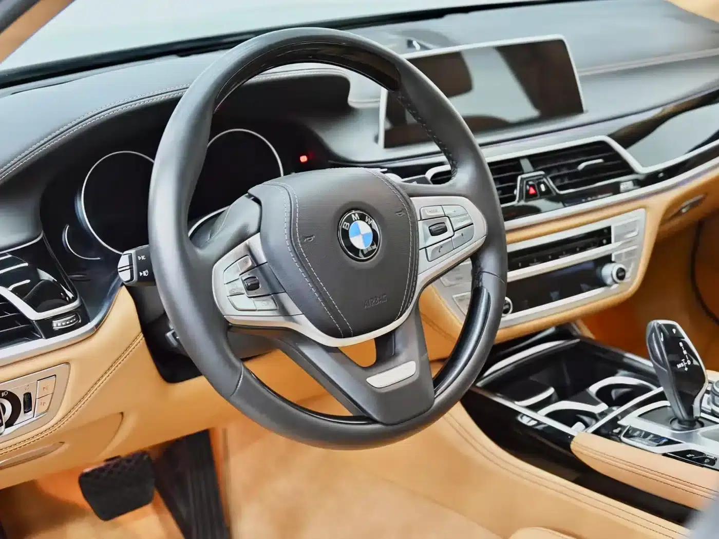 2018 BMW 7 Series 740Li xDrive Luxury Package — миниатюра 25