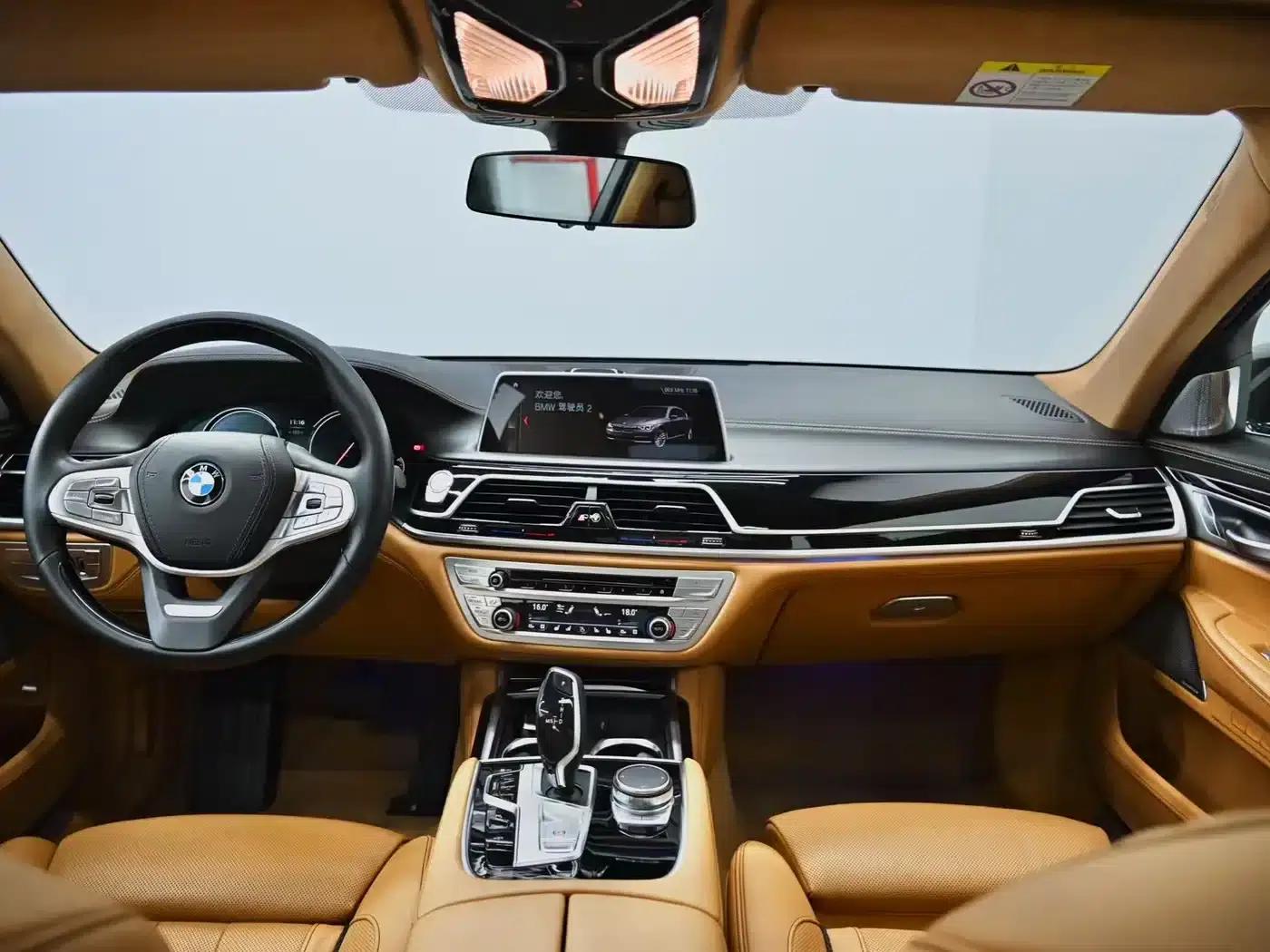 2018 BMW 7 Series 740Li xDrive Luxury Package — миниатюра 8