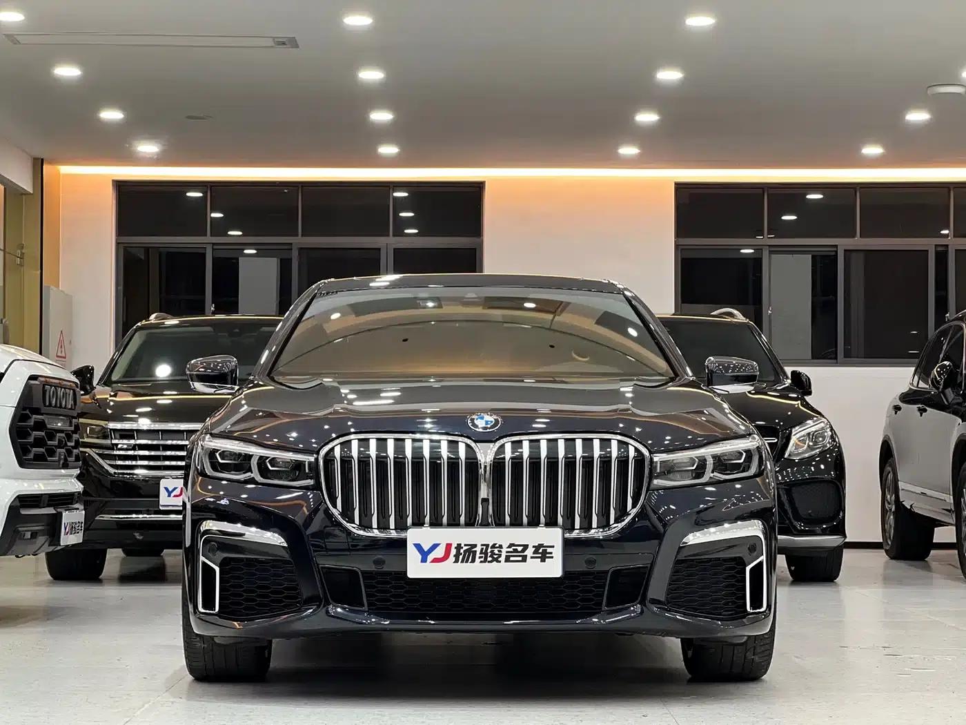 2021 BMW 7 Series 740Li Leading Edition M Sport Package — миниатюра 2
