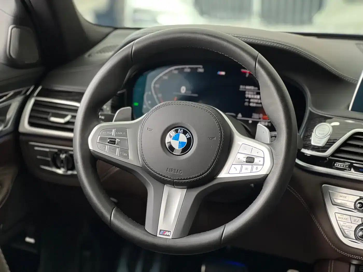 2021 BMW 7 Series 740Li Leading Edition M Sport Package — миниатюра 7