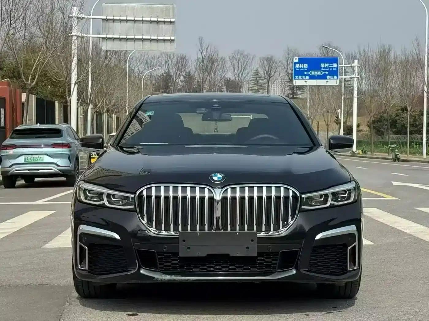 2019 BMW 7 Series 730Li M Sport Package — миниатюра 2