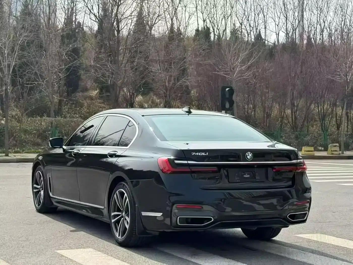 2019 BMW 7 Series 730Li M Sport Package — миниатюра 7