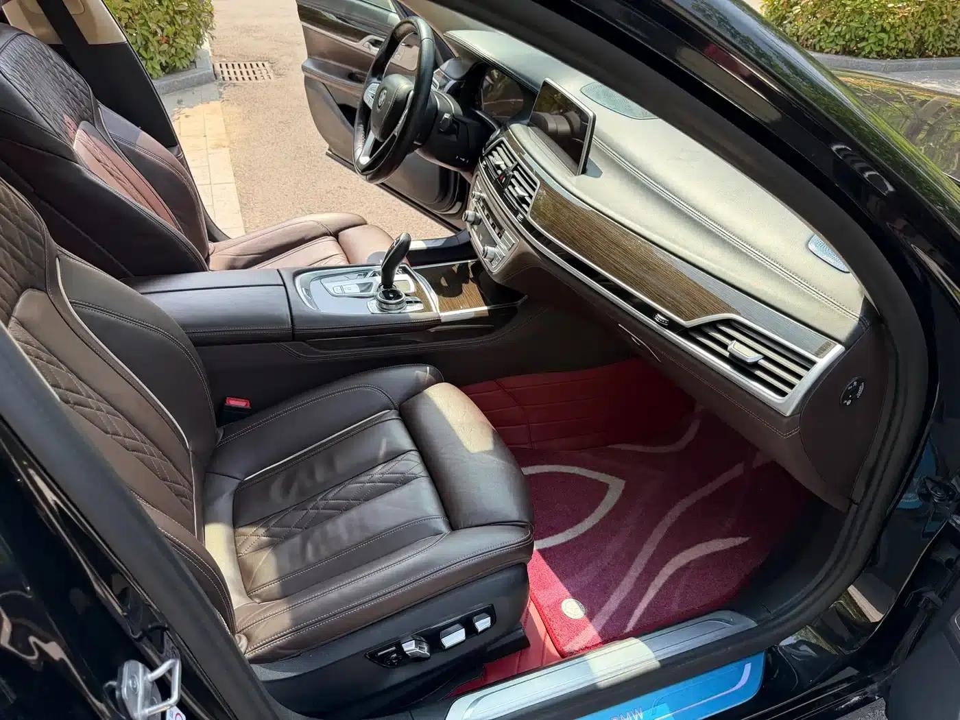 2021 BMW 7 Series 730Li Luxury Package — миниатюра 10