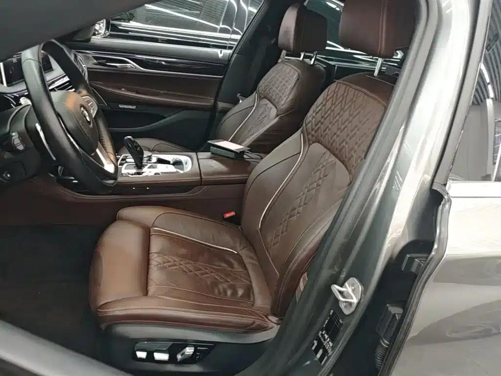 2018 BMW 7 Series 730Li Luxury M Sport Package — миниатюра 15