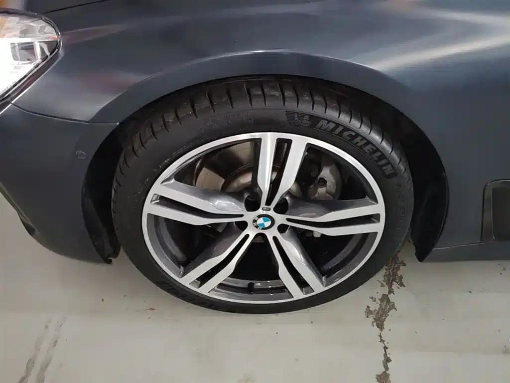 2018 BMW 7 Series 730Li Luxury M Sport Package — миниатюра 23
