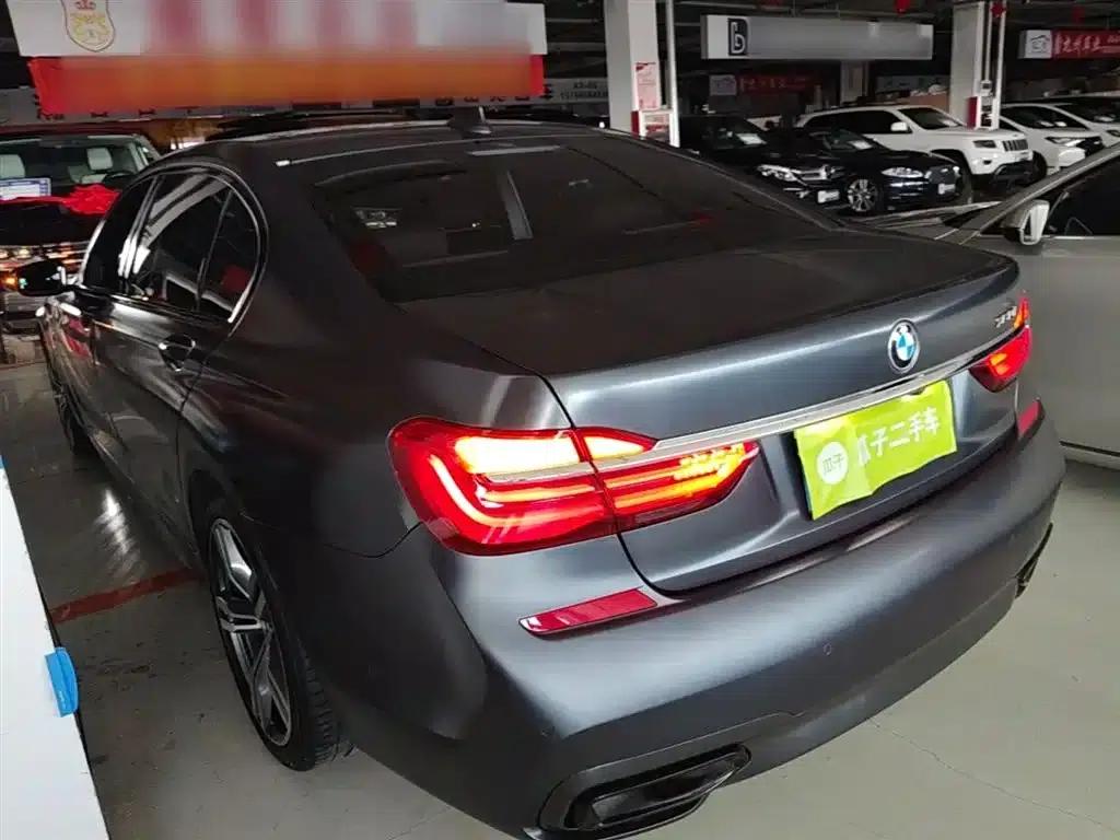 2018 BMW 7 Series 730Li Luxury M Sport Package — миниатюра 5